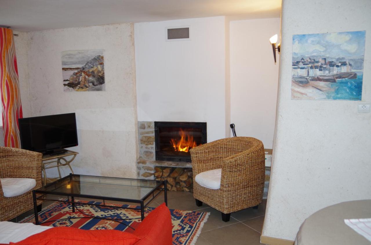Gites Du Manoir De Goandour كروزون المظهر الخارجي الصورة